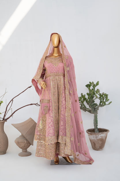 Muneeha - T Pink