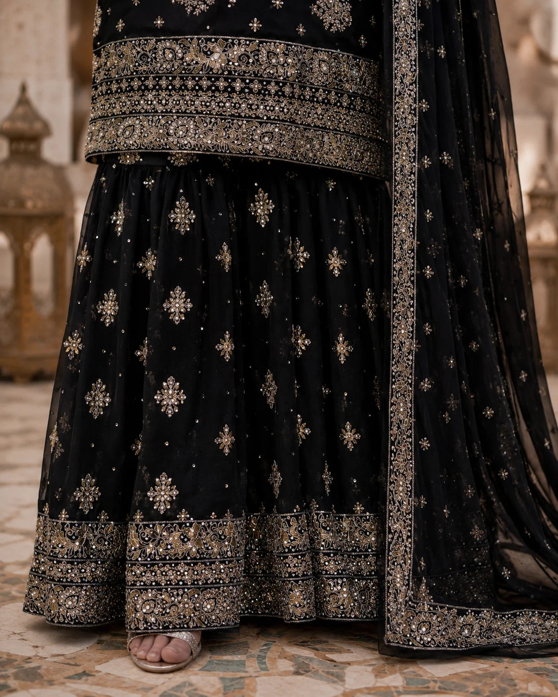 Aasira - Black