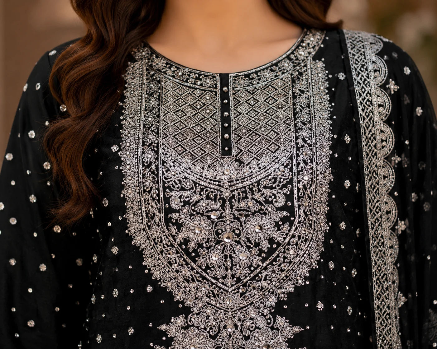 Aleena - Black
