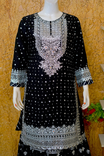 Aleena - Black