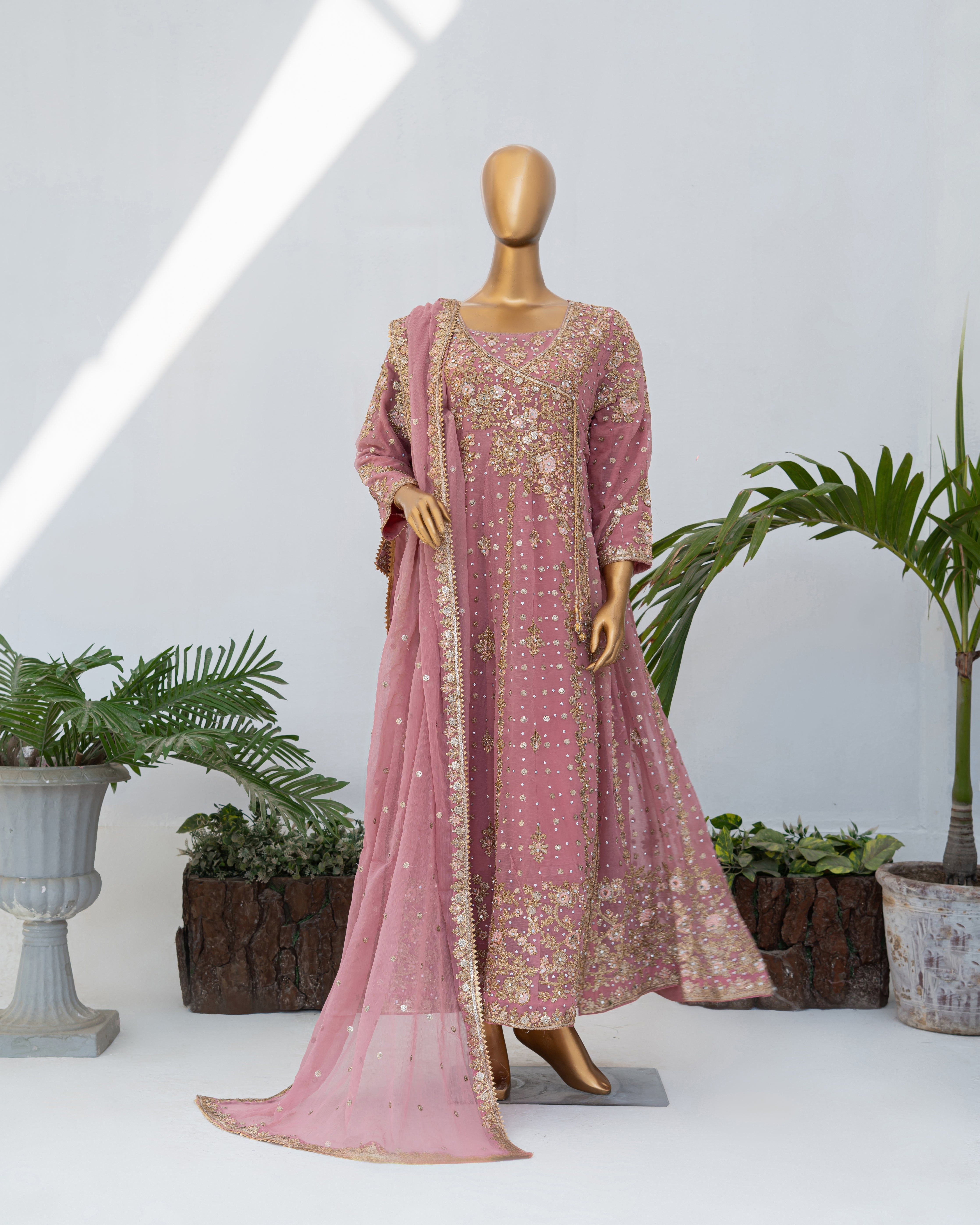 Mahira - T Pink