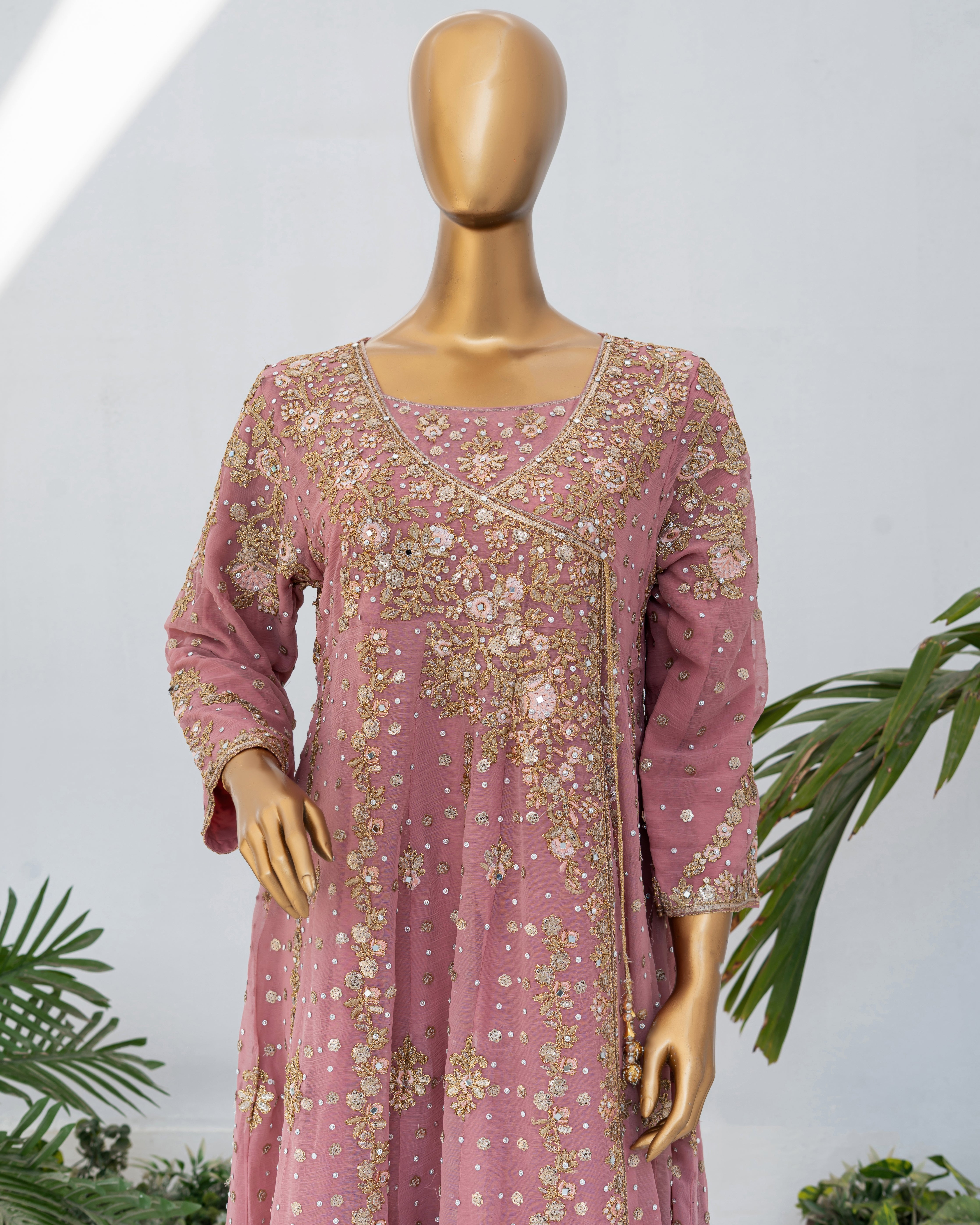 Mahira - T Pink