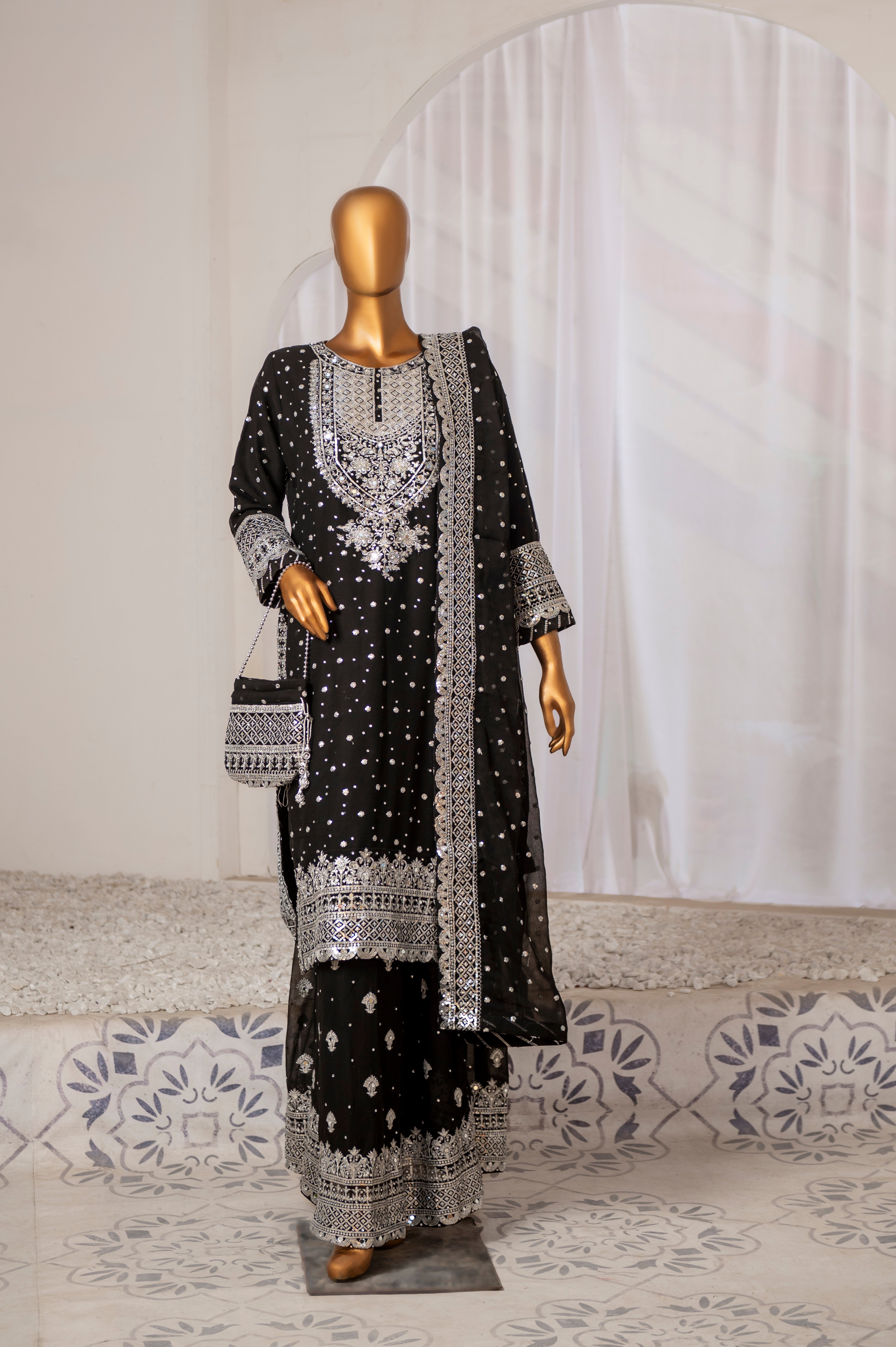Mah-Jabeen - Black