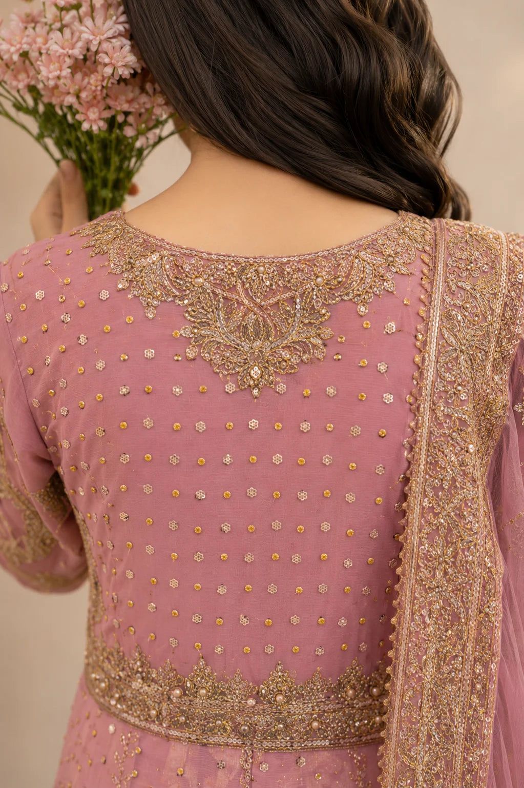 Muneeha - T Pink