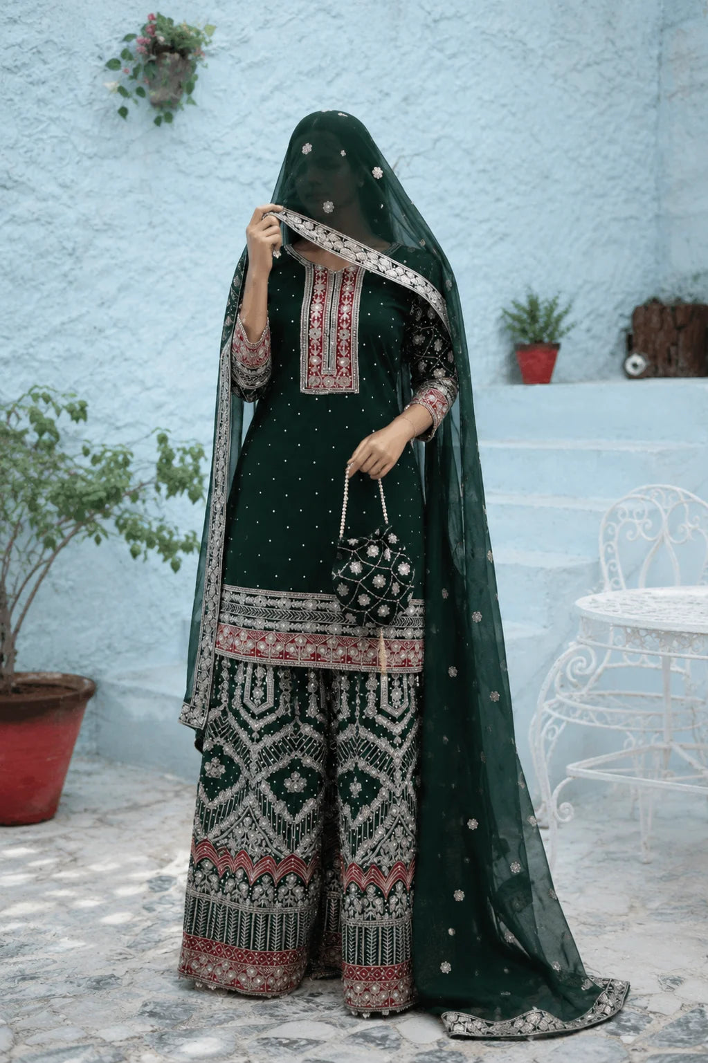 Zoha green